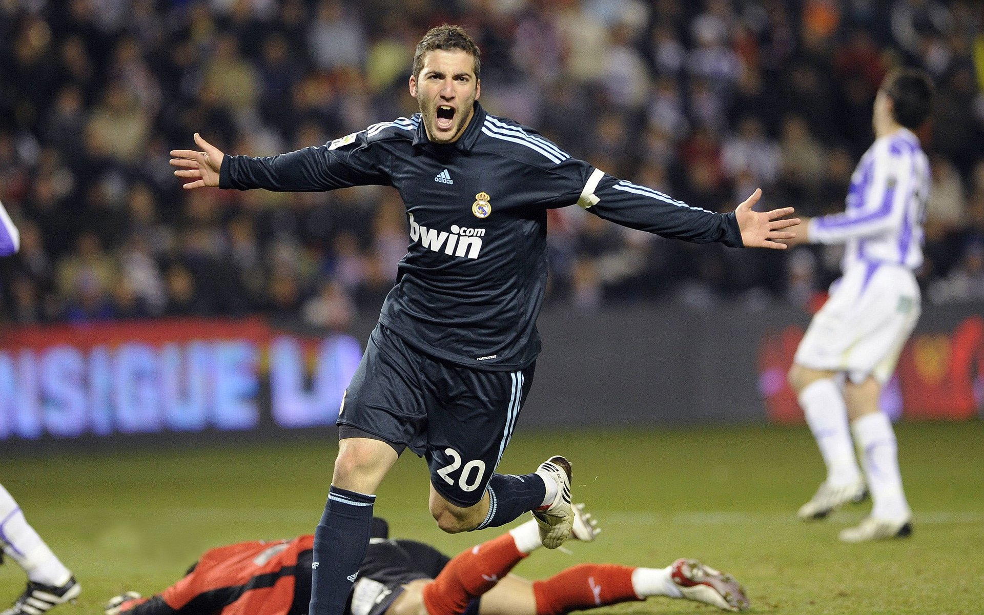 青少年足球裁判员能力提升工程持续推进，行业标准加快落地，青少年足球运动员选材测试项目