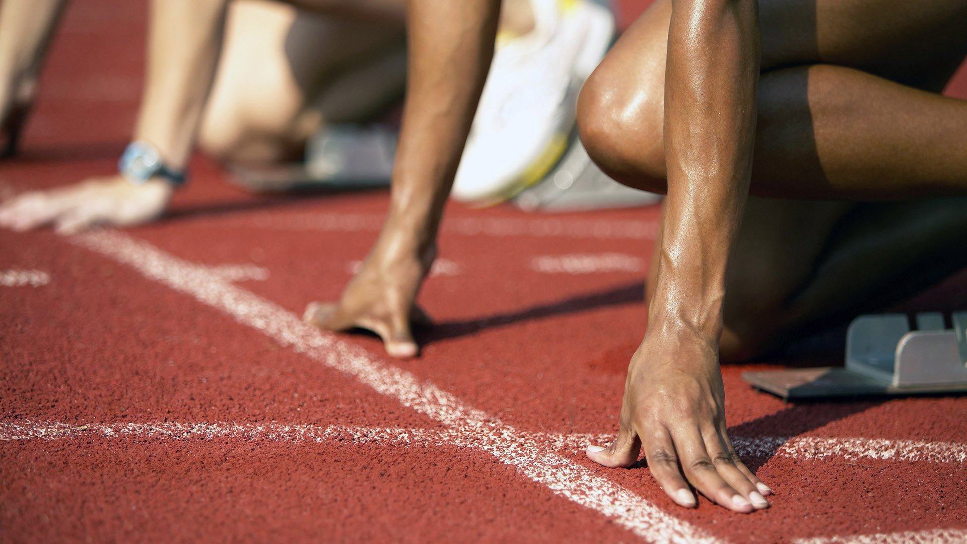 《传统体育与电竞融合:新合作开启双赢局面》,电竞比赛和传统体育比赛区别